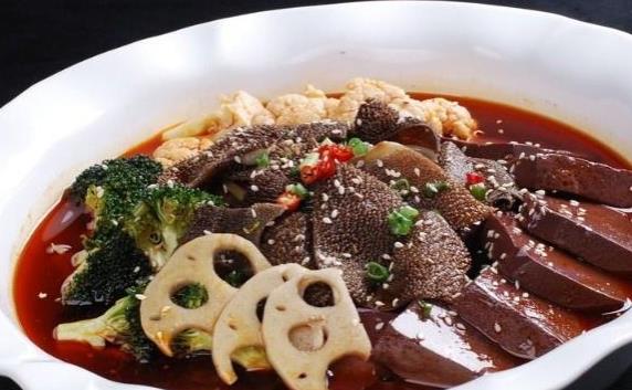 冒菜店利润怎么样？30㎡店年赚45万怎么做到的
