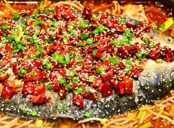 在深圳开巫山烤鱼店一年能挣多少钱?万没想到年赚这么多
