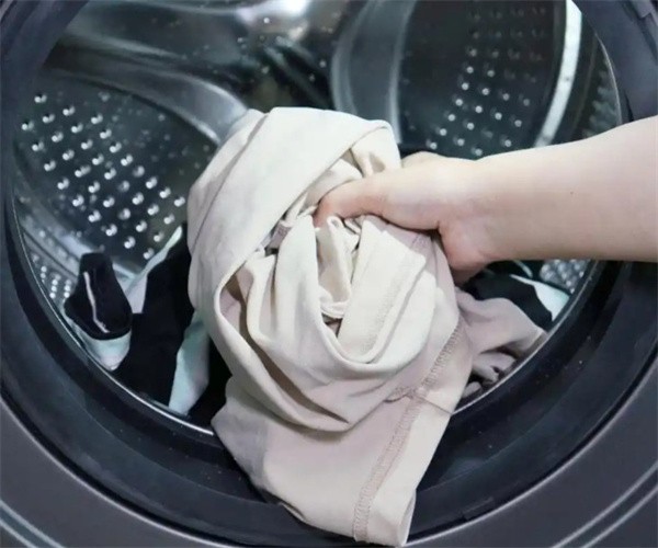 现代干洗行业:技术升级与服务标准
