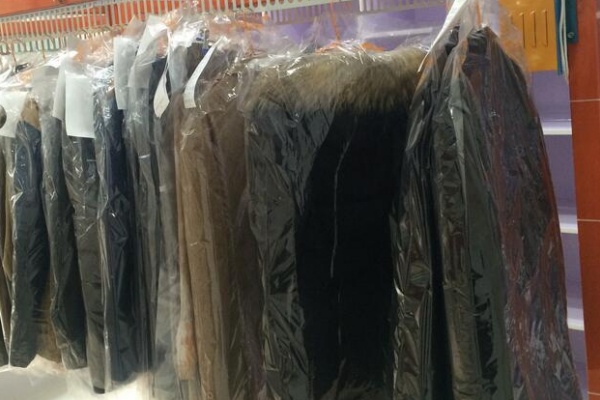 干洗店门面太深、开间窄好不好？
